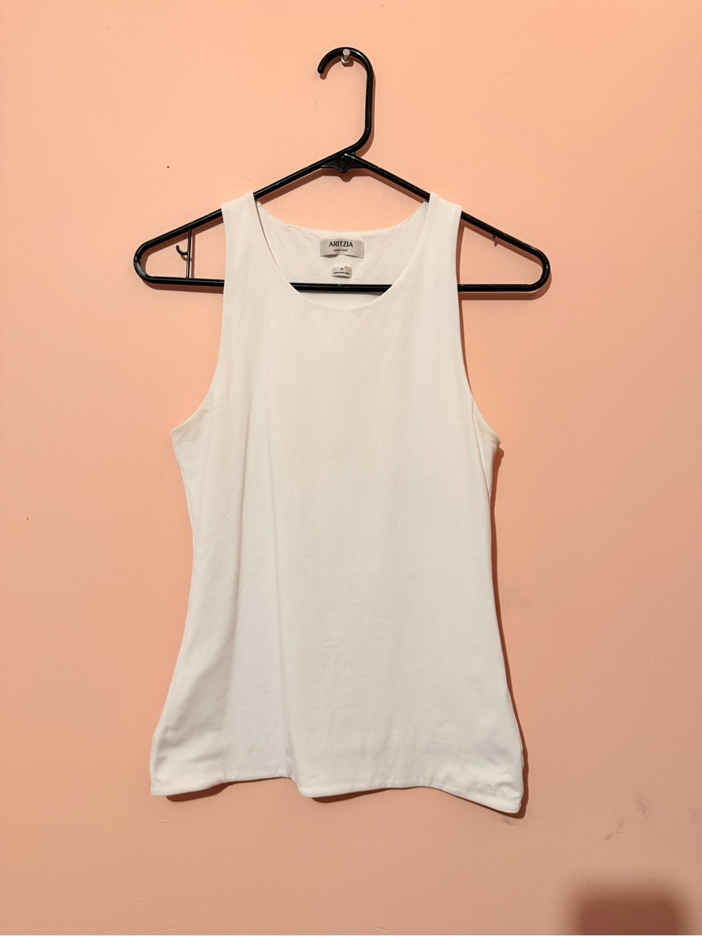Aritzia White Scoop Neck Tank Top